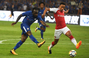 Chelsea Readying N16.4B Bid For Arsenal Star Who Will Compete With Moses