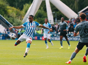 Huddersfield Town boss labels Kasumu 'the best ball recoverer in the league' 