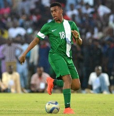 Arsenal Midfielder Iwobi Was Reluctant To Represent Nigeria At First, Dad Reveals