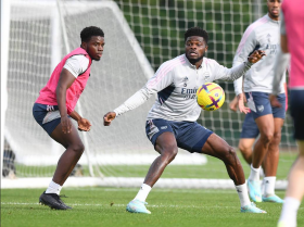 Teenage Anglo-Nigerian winger trains with Arsenal first team before Brighton clash