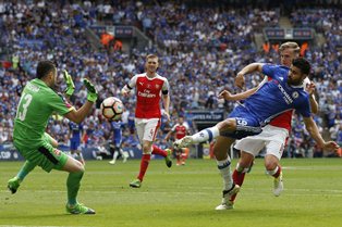 Moses Takes Walk Of Shame As Arsenal Defy The Odds To Beat Chelsea In FA Cup