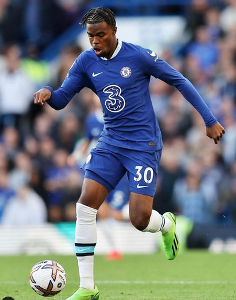 Left or right midfield role? Chelsea starlet Chukwuemeka reveals his preferred position