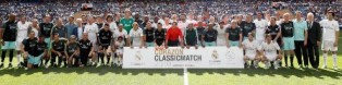 Finidi George Plays For Ajax Amsterdam In Legends Game Vs Real Madrid