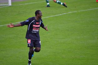 Official: Nsima Peter Pens 3 - Year Deal With  Varbergs BoIS