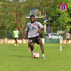 Confirmed : Liverpool Hero Fowler Brings In Nigeria U23 Striker Enobakhare To East Bengal 