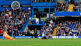 Chelsea 3 Newcastle 0: Moses On The Bench As Chelsea Set New Record In England