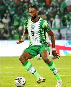 Manchester United legend begins running the rule over Super Eagles defender 