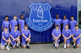 Official : Nigerian striker who idolises Arsenal record goalscorer signs Everton scholarship deal