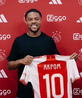 Former Feyenoord coach hits out at Akpom following remarks after Ajax win against Heerenveen 