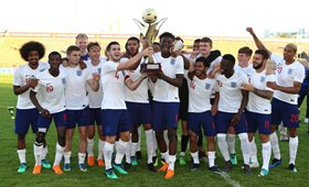 Abraham Misses A Sitter As England Beat Mexico In Toulon Tournament Showpiece