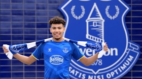 Anglo-Nigerian striker battles Townsend, Gray, Richarlison, 3 others for Everton Goal of the Month