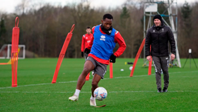 Confirmed : Fulham's Edun Joins Lincoln City On A Permanent Deal 