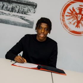 Winger eligible for Super Eagles, La Roja, Nzalang Nacional signs new deal with Eintracht Frankfurt