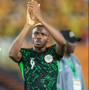 'We spoke' - Osimhen shares conversation with Super Eagles coach Eric Chelle ahead of WCQs