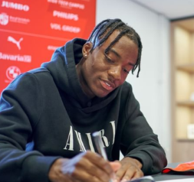 Liverpool, Man Utd, Spurs suffer blow as transfer target Madueke signs new PSV deal 