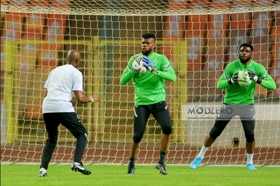 Akpeyi, Noble or Uzoho? Eguavoen chooses starting goalkeeper against Ghana