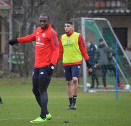 Championship Club Aston Villa Watch Mainz Nigerian Trio In Germany 