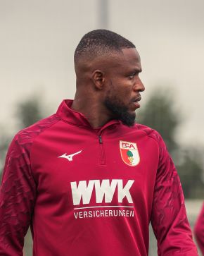 Augsburg coach to make late decision on Super Eagles midfielder's potential Bundesliga debut