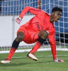 Okonkwo Keeps Clean Sheet On Premier League 2 Debut For Arsenal