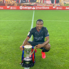 Former Arsenal Midfielder Celebrates Winning La Liga 2 Title On His Full Huesca Debut